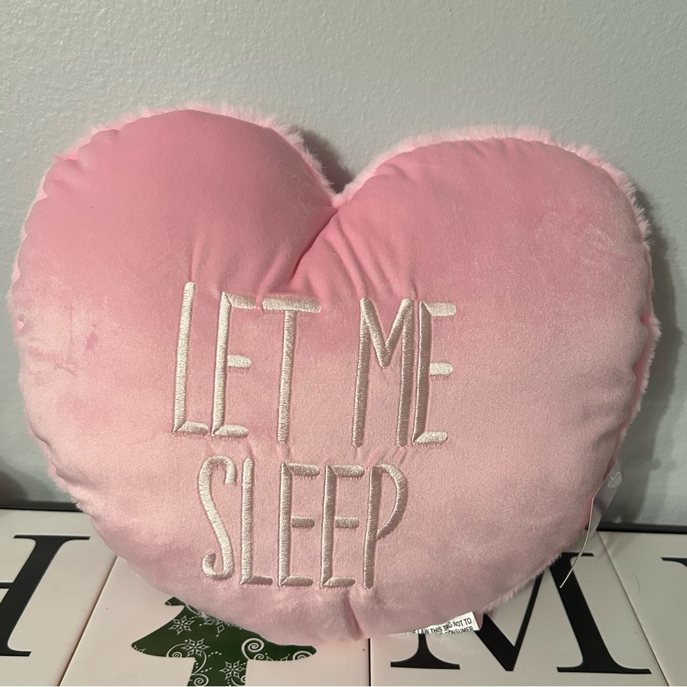 Target Bullseye Playground LET ME SLEEP Pink Heart Valentine Pillow 2025 NEW